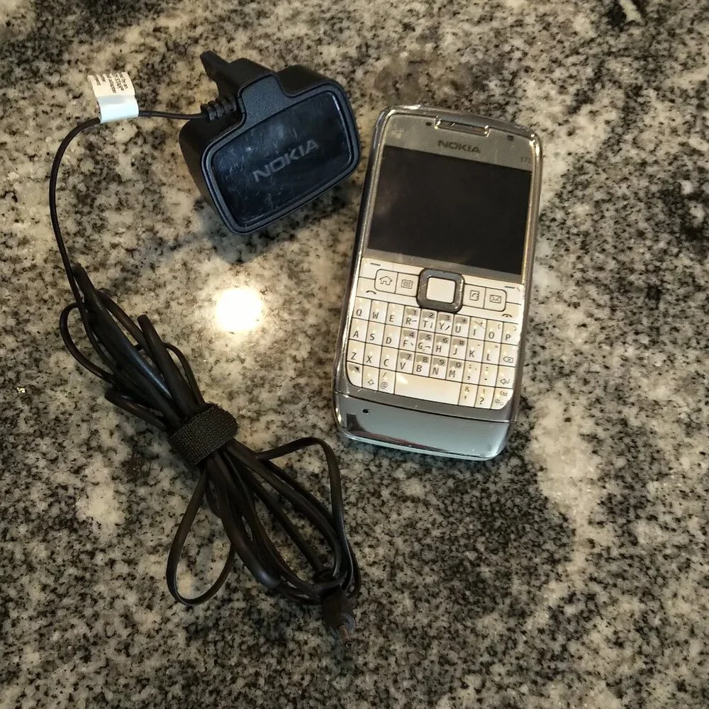 Nokia E Series E71 Phone